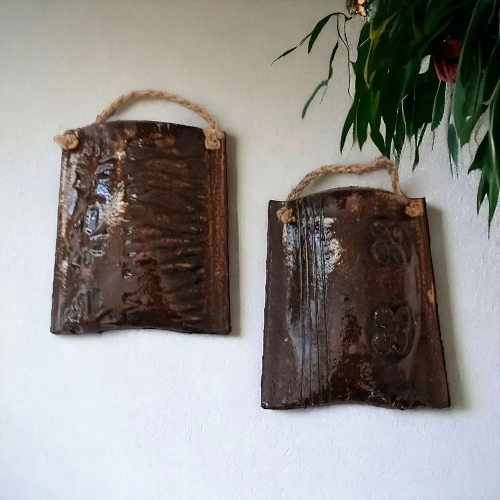 2 Studio‎ Art Pottery Wall Pockets Brown Floral Etched Farmhouse Rustic Cottage.